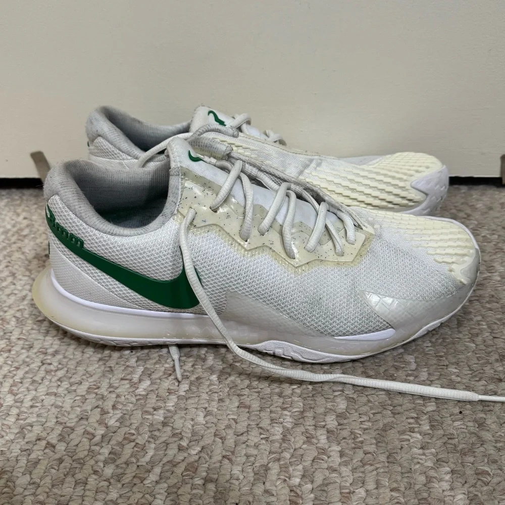 Nike Court Zoom Vapor 4 Rafa Nadal White and Kelly Green Sneakers Men’s Size 8.5